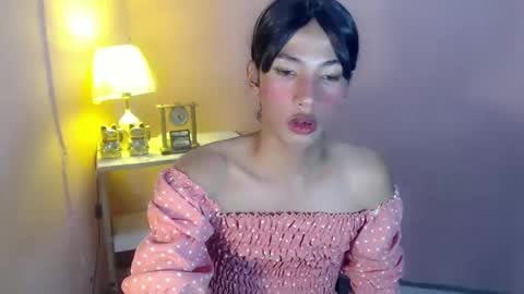 Snapshot of mocha_locca chatting on 01-12-25, 10:12 Mocha Locca online show from 01-12-25, 10:12
