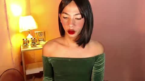 Snapshot of mocha_locca chatting on 01-19-25, 05:37 Mocha Locca online show from 01-19-25, 05:37