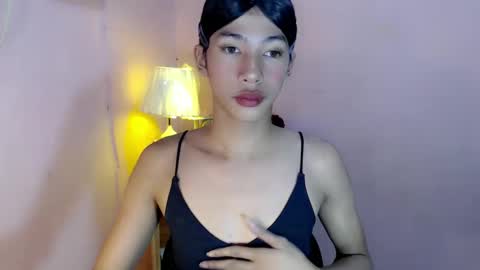 Snapshot of mocha_locca chatting on 02-13-25, 05:54 Mocha Locca online show from 02-13-25, 05:54