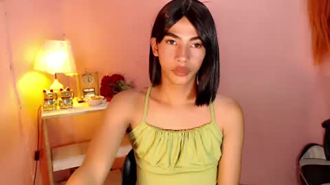 Snapshot of mocha_locca chatting on 02-22-25, 08:42 Mocha Locca online show from 02-22-25, 08:42
