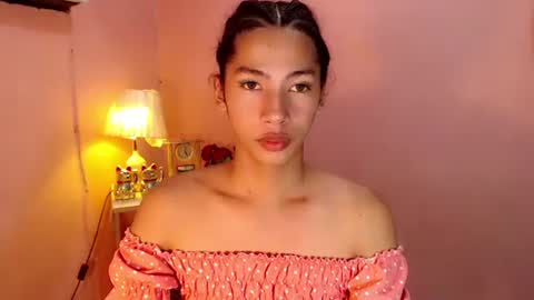 Snapshot of mocha_locca chatting on 02-28-25, 02:53 Mocha Locca online show from 02-28-25, 02:53