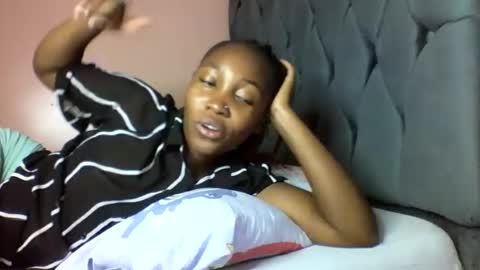 mochakei online show from 10-09-25, 07:34