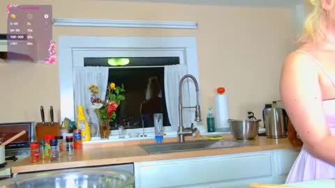 Mocha  BDAY JAN 13  online show from 03-07-25, 01:53