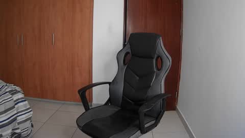 Snapshot of modexusparty chatting on 01-06-25, 08:07 modexusparty online show from 01-06-25, 08:07