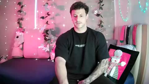 Snapshot of modexusparty chatting on 12-15-25, 07:40 modexusparty online show from 12-15-25, 07:40