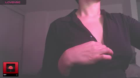 Snapshot of modjo_ chatting on 10-11-25, 04:12 Modjo online show from 10-11-25, 04:12