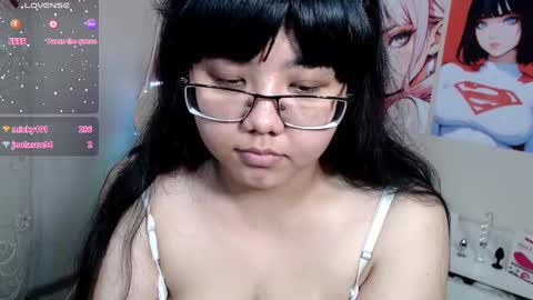 Snapshot of moertomlly chatting on 02-21-25, 10:07 Molly online show from 02-21-25, 10:07