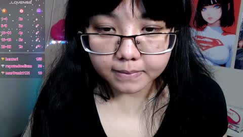 Snapshot of moertomlly chatting on 02-28-25, 09:47 Molly online show from 02-28-25, 09:47