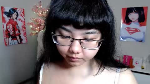 Snapshot of moertomlly chatting on 11-13-25, 04:33 Molly online show from 11-13-25, 04:33