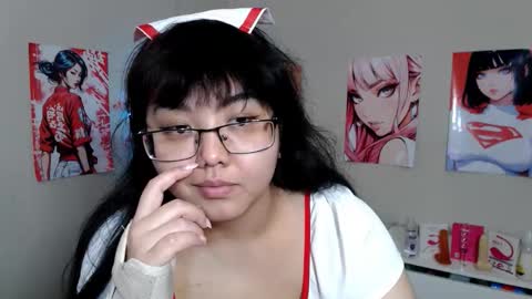 Snapshot of moertomlly chatting on 11-17-25, 04:40 Molly online show from 11-17-25, 04:40