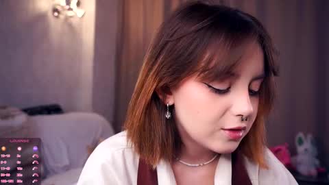 Snapshot of moiregathright chatting on 09-09-25, 05:18 My name is Eda online show from 09-09-25, 05:18