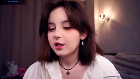 Snapshot of moiregathright chatting on 10-07-25, 05:37 My name is Eda online show from 10-07-25, 05:37