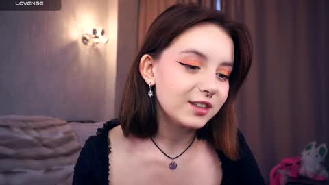 Snapshot of moiregathright chatting on 10-11-25, 05:17 My name is Eda online show from 10-11-25, 05:17