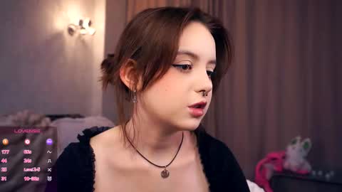 Snapshot of moiregathright chatting on 10-13-25, 05:18 My name is Eda online show from 10-13-25, 05:18