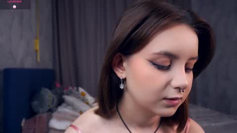 Snapshot of moiregathright chatting on 10-30-25, 04:58 My name is Eda online show from 10-30-25, 04:58