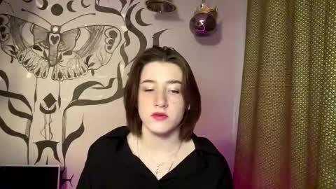 Snapshot of moiregathright chatting on 01-07-26, 07:33 My name is Eda online show from 01-07-26, 07:33