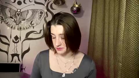 Snapshot of moiregathright chatting on 01-13-26, 08:19 My name is Eda online show from 01-13-26, 08:19