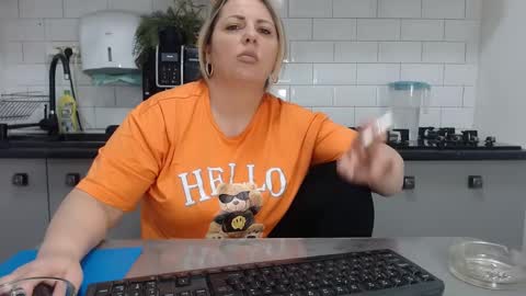 erika online show from 12-26-24, 10:26