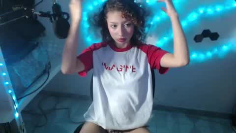 Snapshot of moka_soul chatting on 06-10-26, 07:13 moka_soul online show from 06-10-26, 07:13