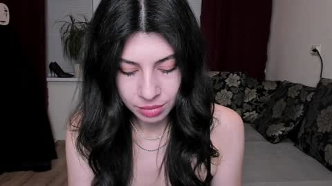 Snapshot of molaganna chatting on 02-05-25, 10:55 molaganna online show from 02-05-25, 10:55