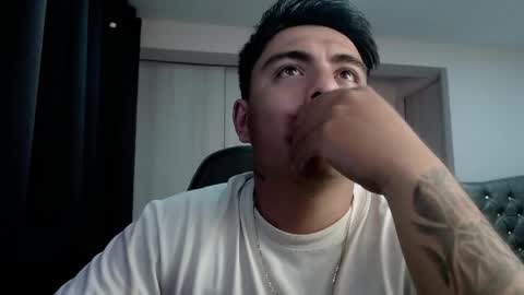 molimoli08 online show from 04-13-26, 04:29