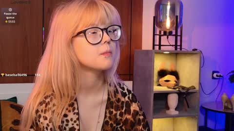 moliqin online show from 06-06-26, 07:57