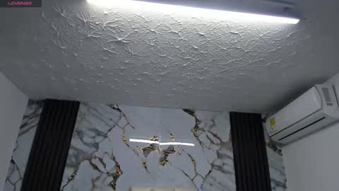 Hey Guys  Im Mollie online show from 02-11-26, 11:59