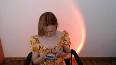 mollilove online show from 06-19-26, 09:46