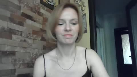 mollilove online show from 06-20-26, 08:06