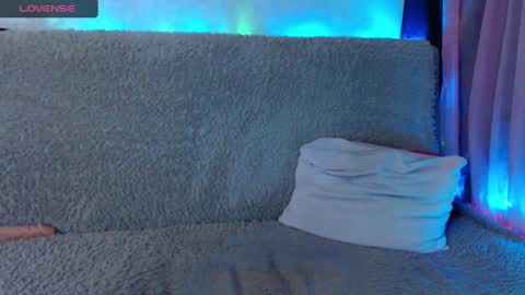 Snapshot of molly1sex chatting on 12-15-24, 05:56 Molly1sex online show from 12-15-24, 05:56