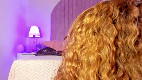 Snapshot of molly_jackson chatting on 12-23-24, 06:05 Molly Jackson online show from 12-23-24, 06:05