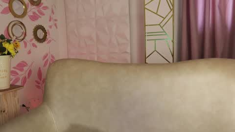 Snapshot of molly_marmalade_ chatting on 01-15-25, 02:56 MOLLY online show from 01-15-25, 02:56