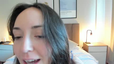 Snapshot of molly_marmalade_ chatting on 01-25-25, 02:14 MOLLY online show from 01-25-25, 02:14