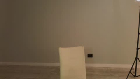 molly_millerr online show from 08-04-26, 01:14