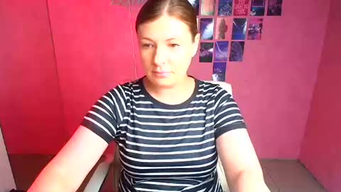 Molly online show from 06-25-26, 11:15