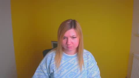 Snapshot of molly_moree chatting on 01-12-25, 12:23 Molly online show from 01-12-25, 12:23