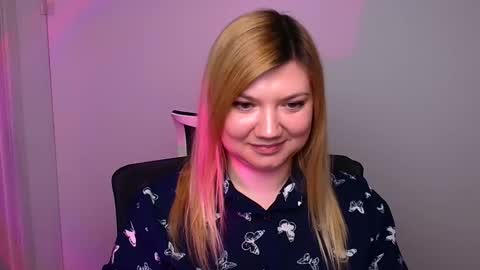 Snapshot of molly_moree chatting on 01-29-25, 03:47 Molly online show from 01-29-25, 03:47