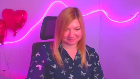 Snapshot of molly_moree chatting on 03-09-25, 03:27 Molly online show from 03-09-25, 03:27