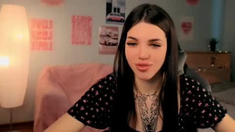 Snapshot of molly_rettyy chatting on 04-29-26, 03:43 Molly online show from 04-29-26, 03:43