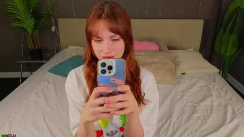 Molly online show from 04-24-26, 11:40