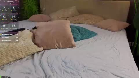 Molly online show from 06-11-26, 02:53