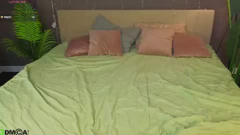 Molly online show from 07-11-26, 12:02