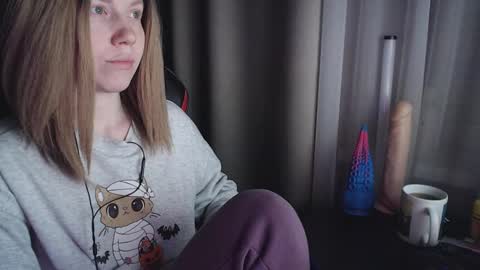 I have new photos come and see with love Molly online show from 02-27-25, 09:14