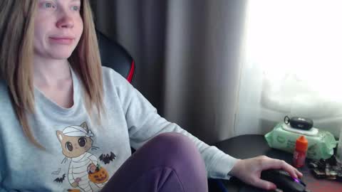 I have new photos come and see with love Molly online show from 10-10-25, 08:57