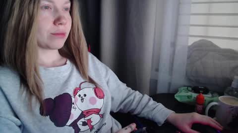 I have new photos come and see with love Molly online show from 11-10-25, 06:45