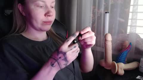 I have new photos come and see with love Molly online show from 03-16-26, 07:45