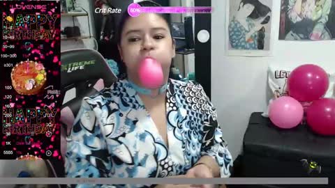 Snapshot of molly_shake chatting on 02-10-25, 04:08 Molly online show from 02-10-25, 04:08