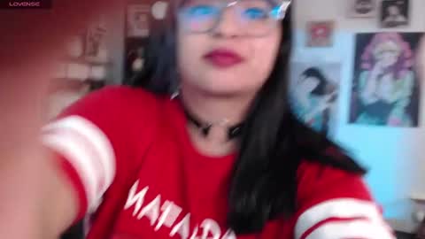 Snapshot of molly_shake chatting on 03-05-25, 05:18 Molly online show from 03-05-25, 05:18