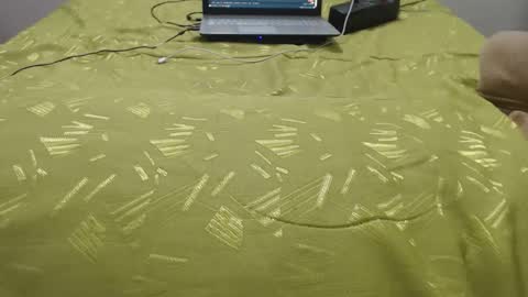 Snapshot of mollyandbra chatting on 03-08-26, 12:30 Molly And Brad online show from 03-08-26, 12:30