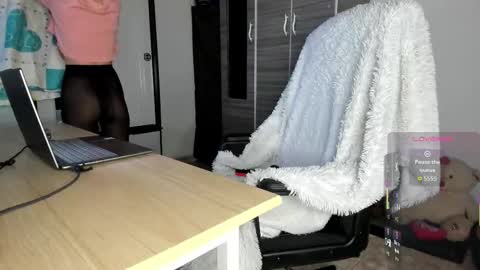 Molly  online show from 02-12-26, 04:02